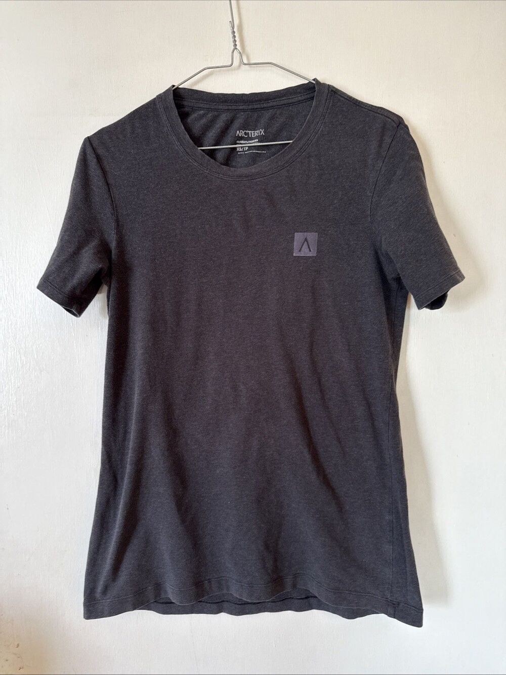 Arc'teryx Grey t-Logo Short Sleeve A Squared T Shirt | Women’s XSmall